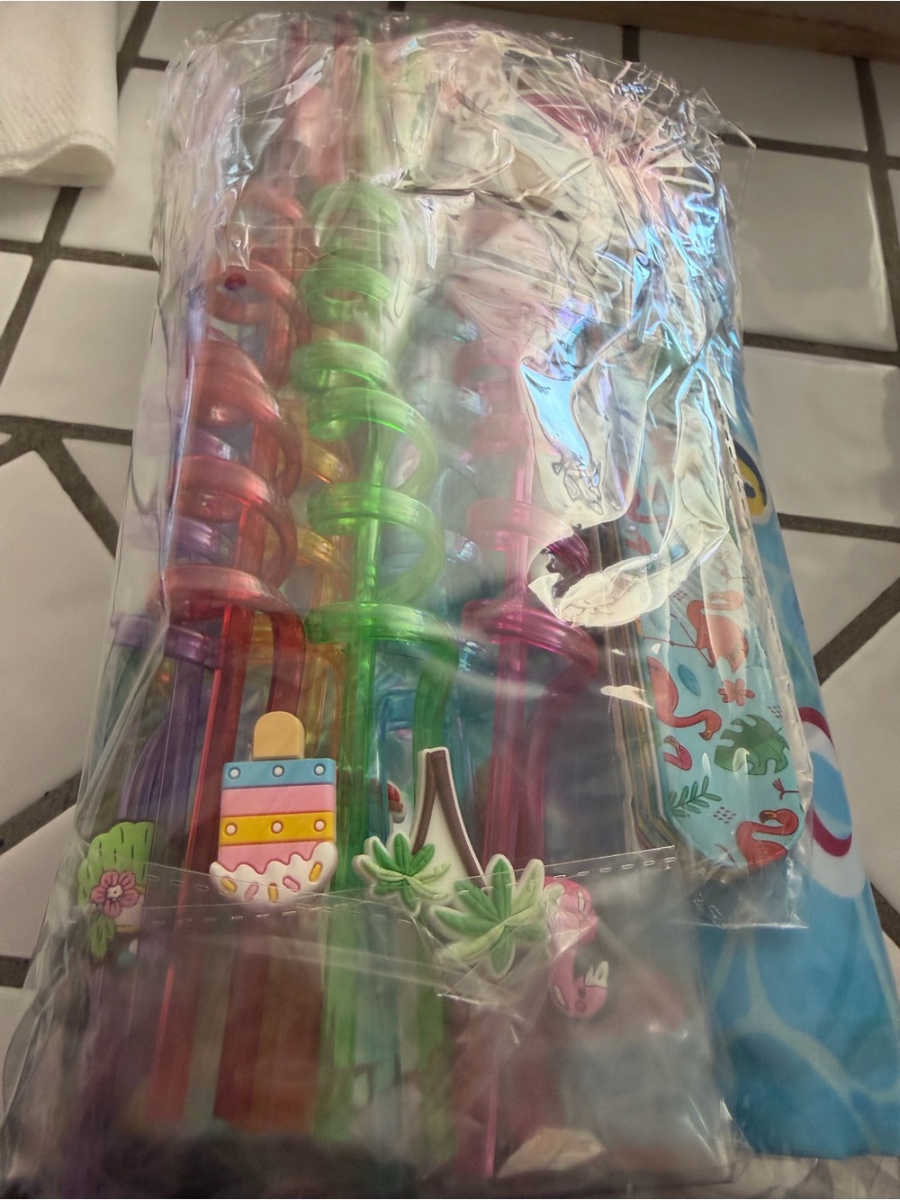 Flamingo Pool Party Kit Colorful Kids Spiral Bubble Wands - Multicolor
